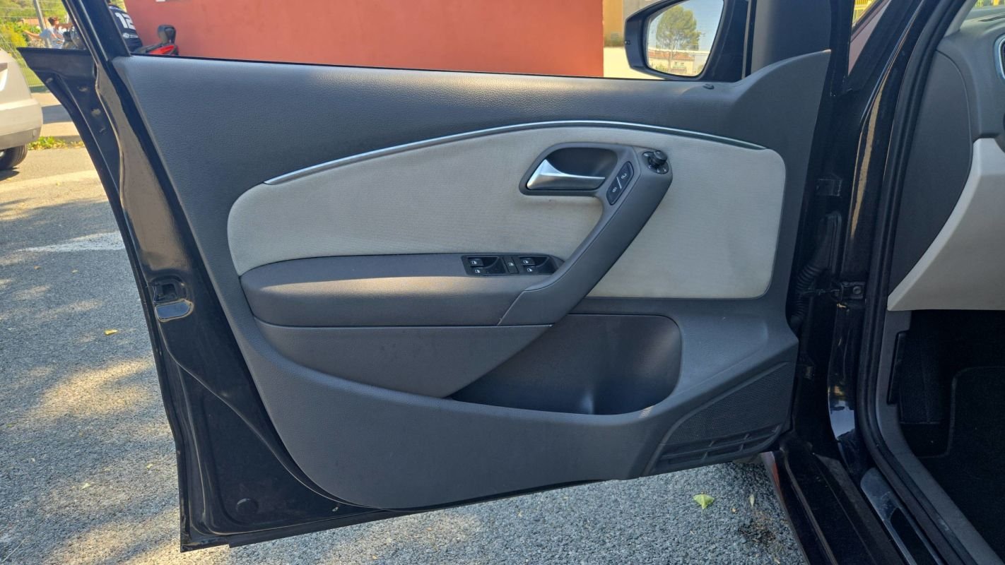 Volkswagen Polo - Photo 7