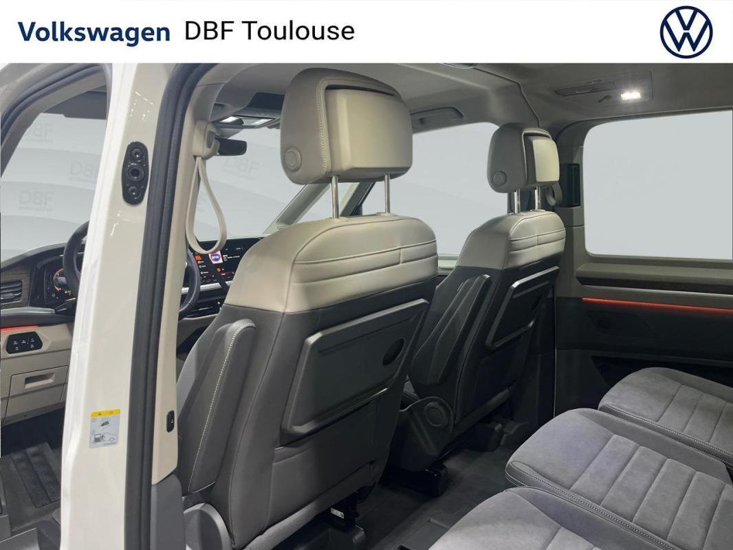 Volkswagen Multivan - Photo 11