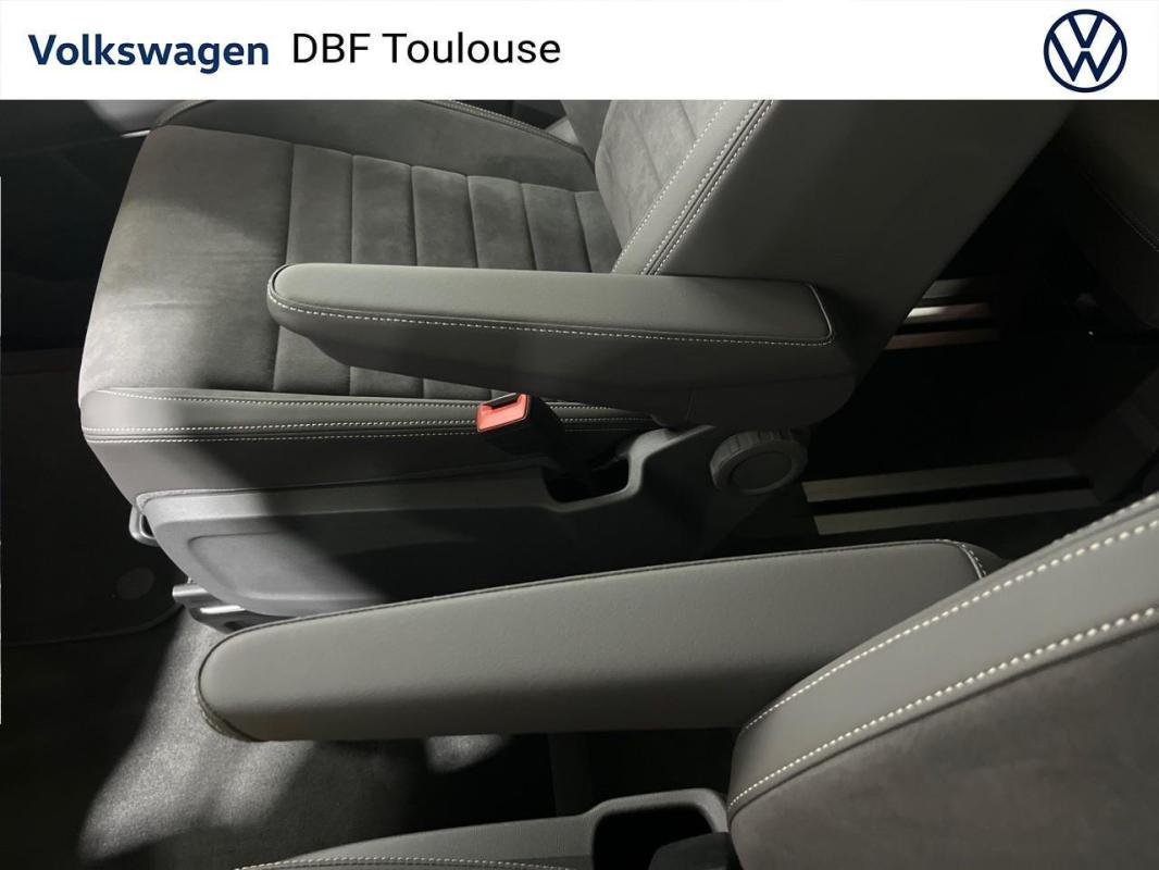 Volkswagen Multivan - Photo 23