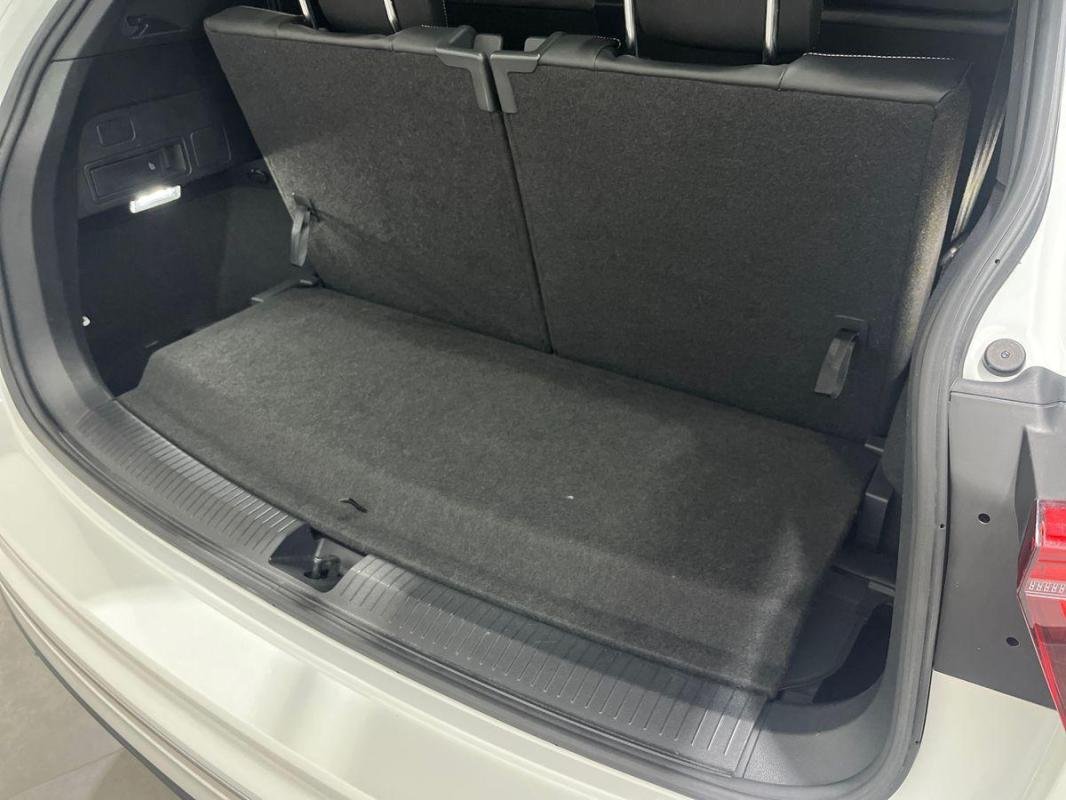 Volkswagen Tiguan Allspace - Photo 32