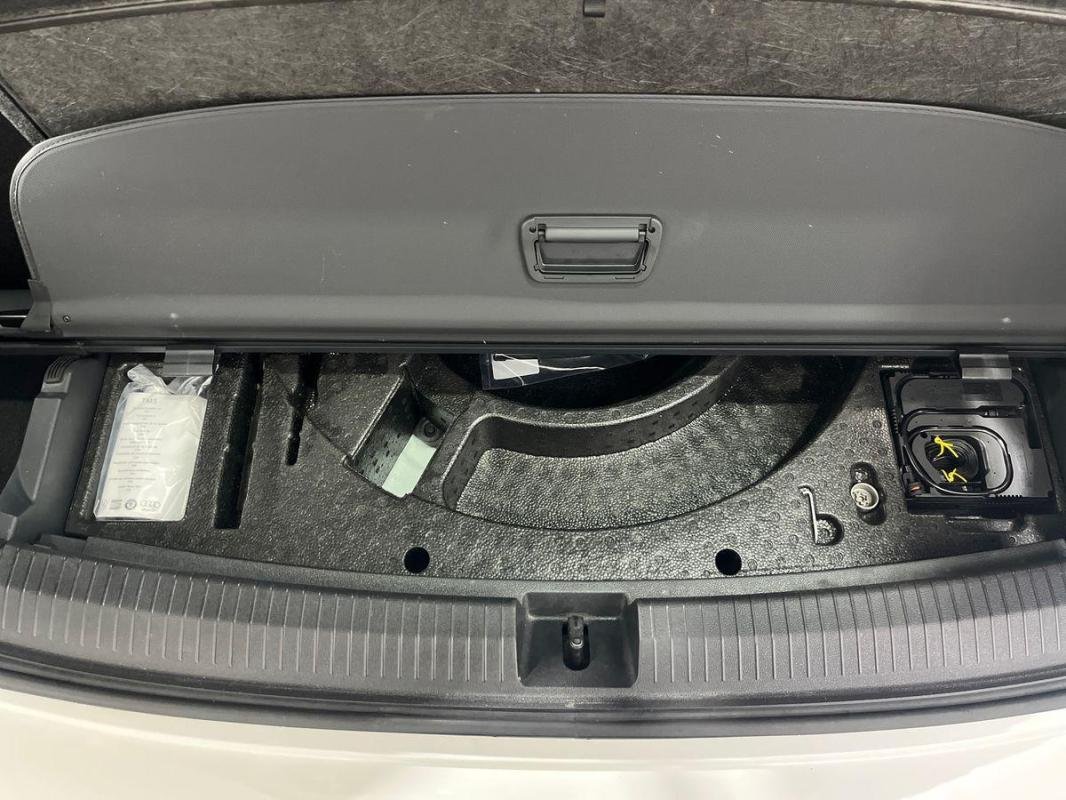 Volkswagen Tiguan Allspace - Photo 34