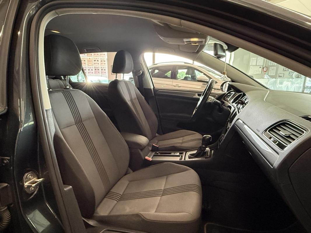 Volkswagen Golf - Photo 12