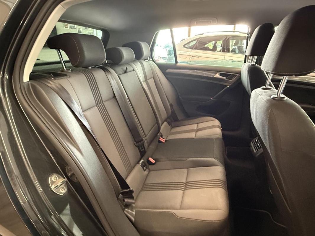 Volkswagen Golf - Photo 13