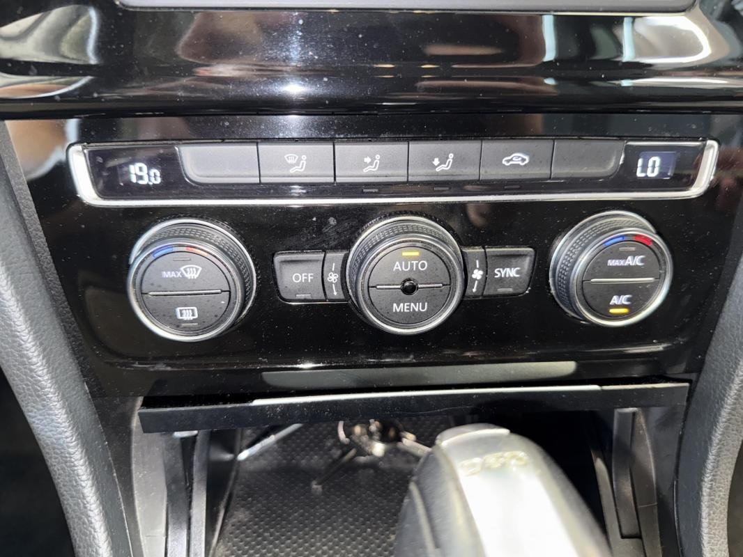 Volkswagen Golf - Photo 22