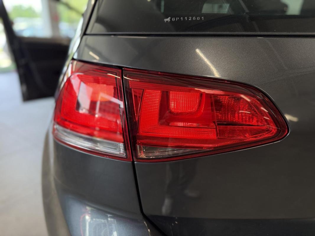 Volkswagen Golf - Photo 8