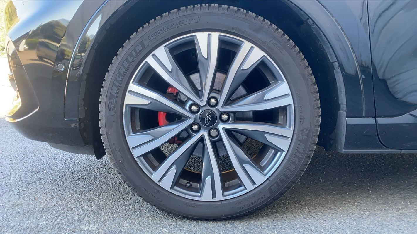 Ford Kuga - Photo 18