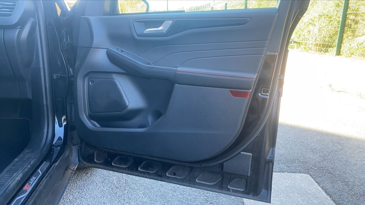 Ford Kuga - Photo 24