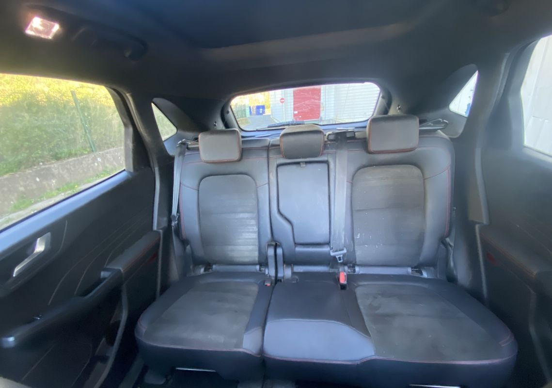 Ford Kuga - Photo 25
