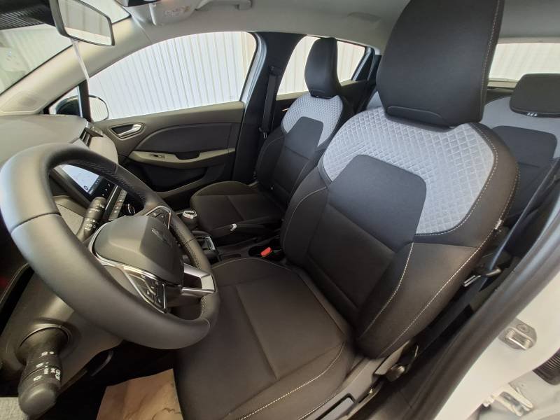 Renault Clio - Photo 17