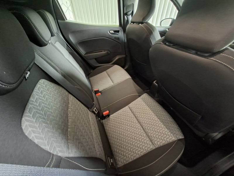 Renault Clio - Photo 25
