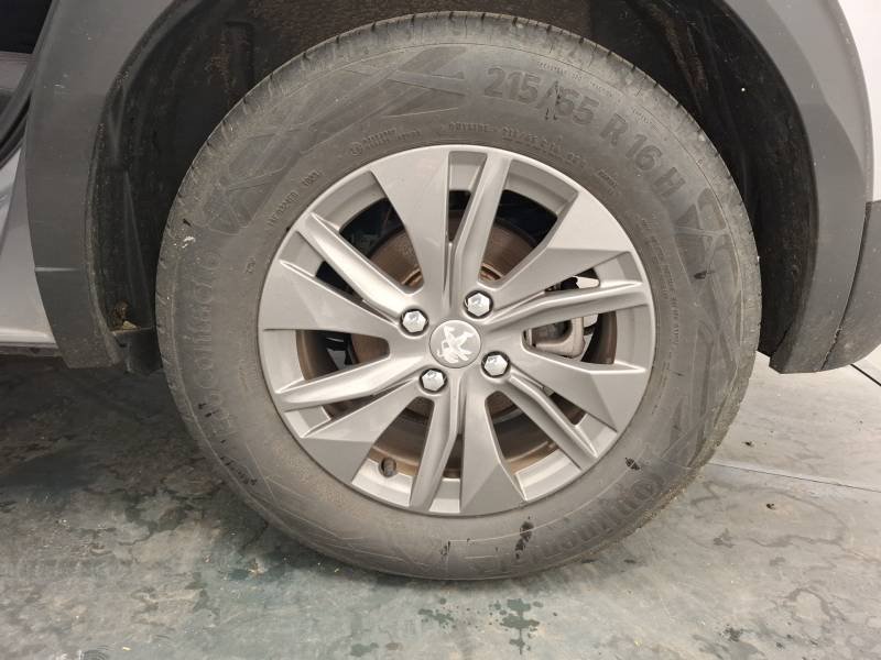 Peugeot 2008 - Photo 13