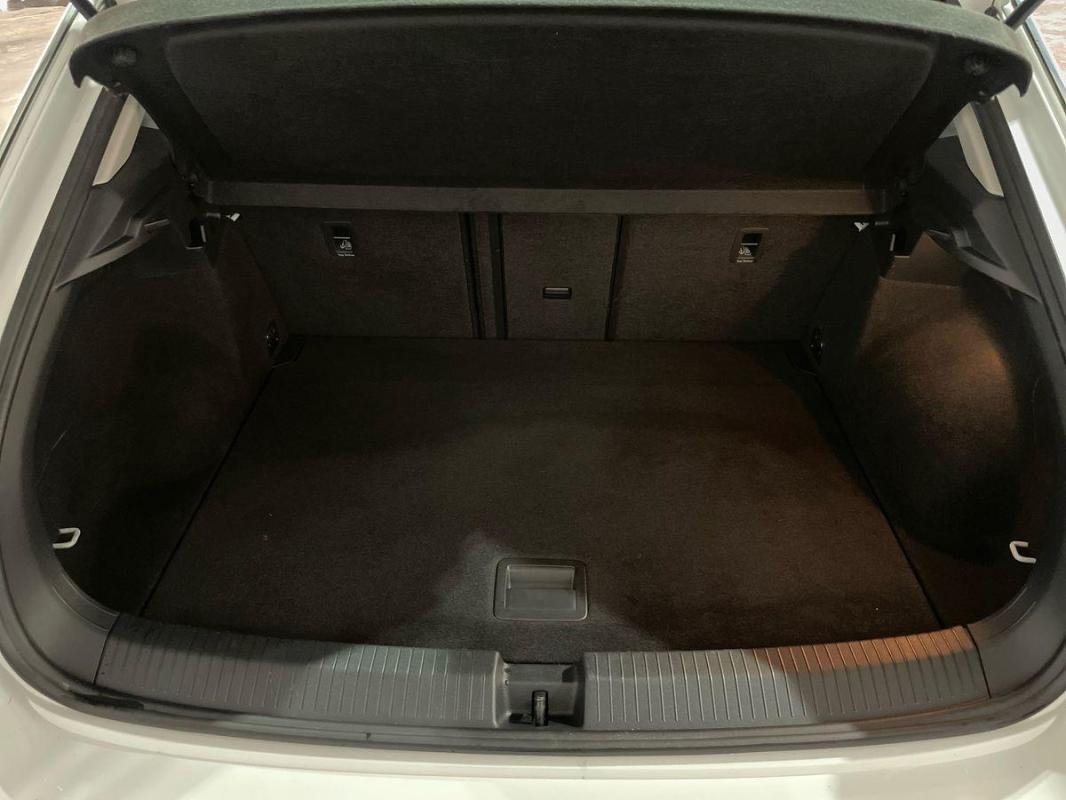 Volkswagen T-Roc - Photo 31