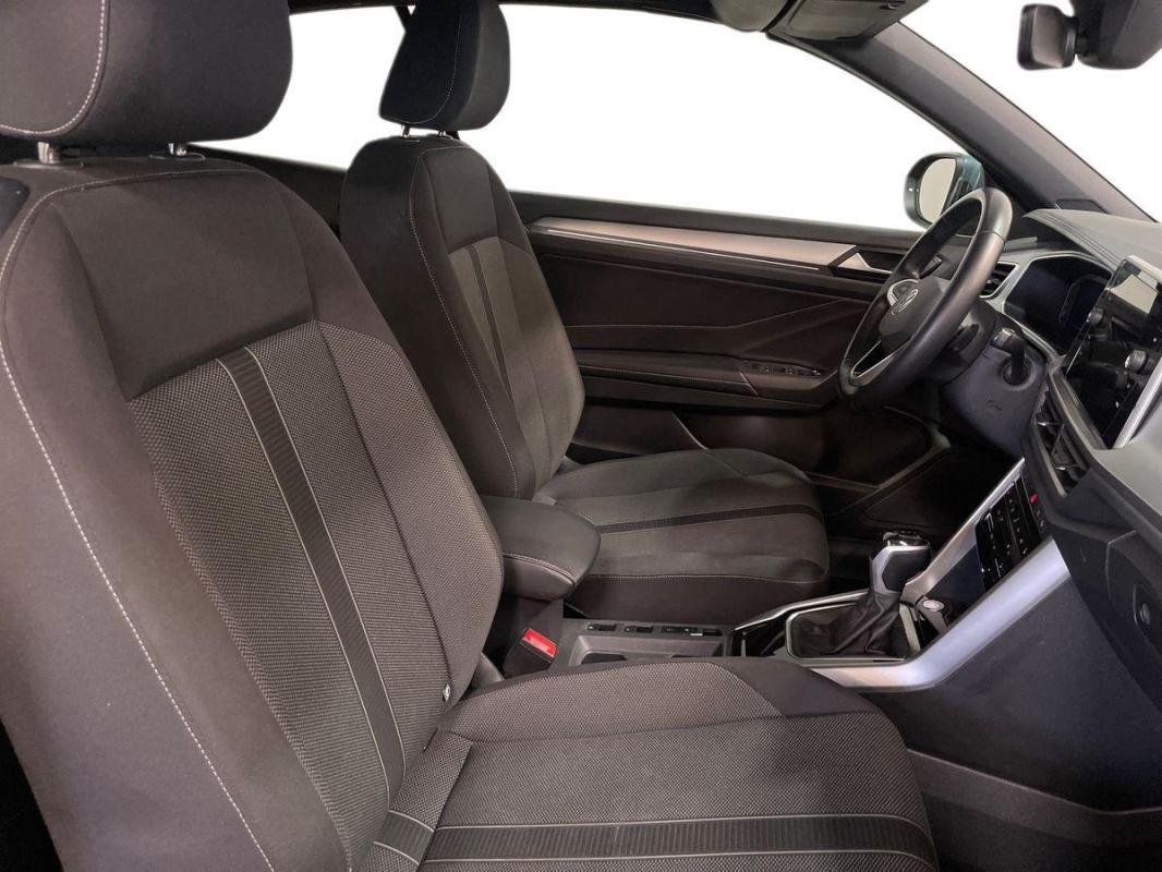 Volkswagen T-Roc - Photo 13