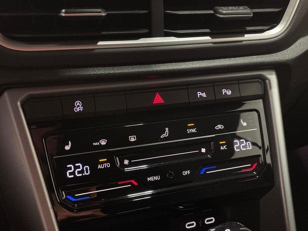 Volkswagen T-Roc - Photo 19