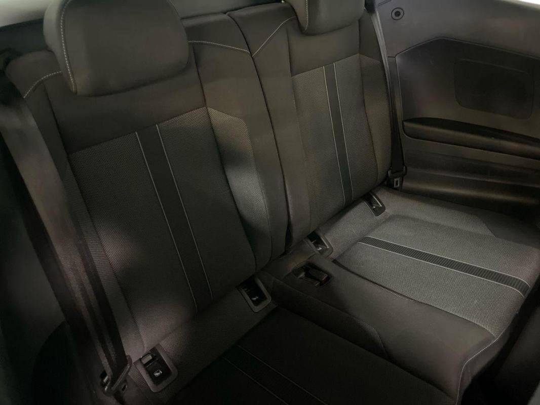 Volkswagen T-Roc - Photo 23
