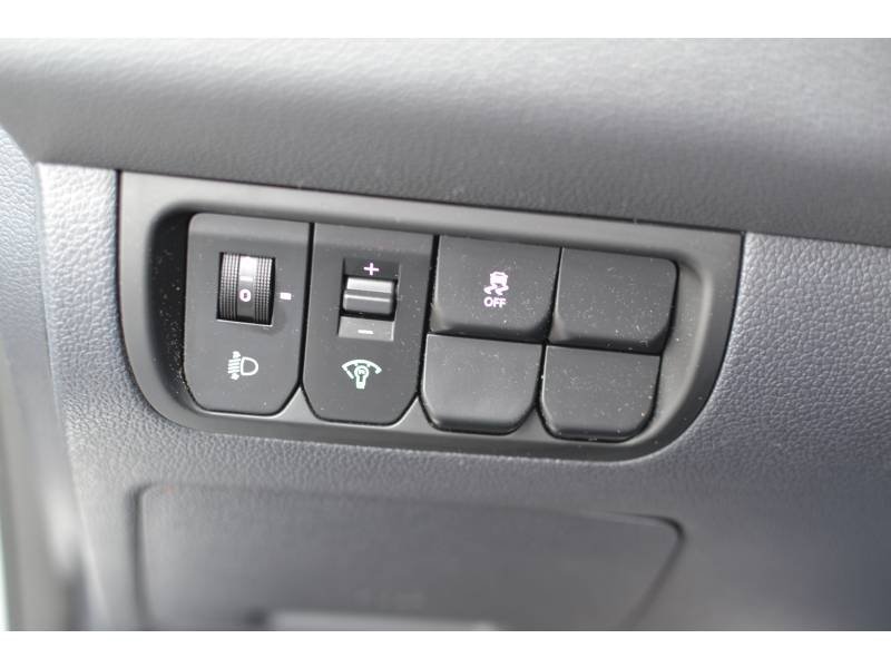 Kia Rio - Photo 20