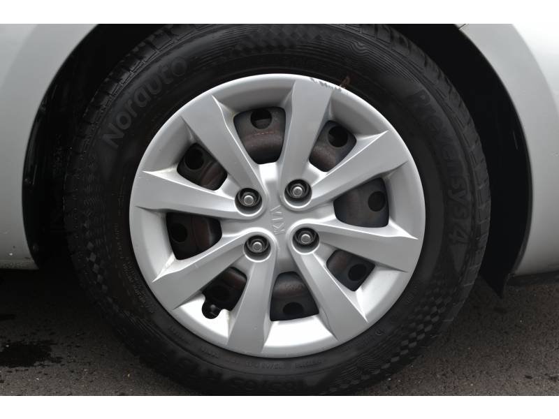 Kia Rio - Photo 34