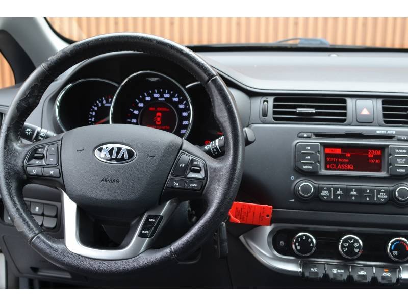 Kia Rio - Photo 40