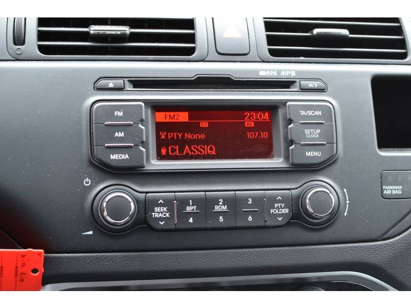 Kia Rio - Photo 41