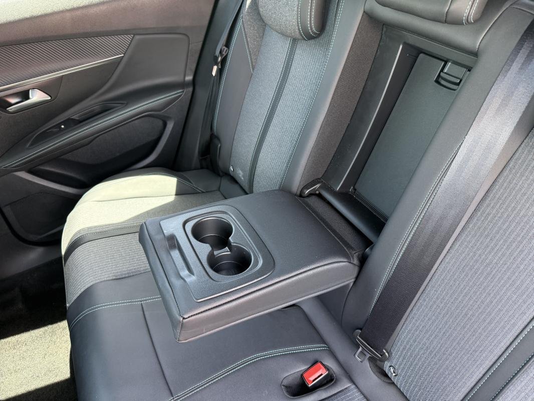 Peugeot 3008 - Photo 8