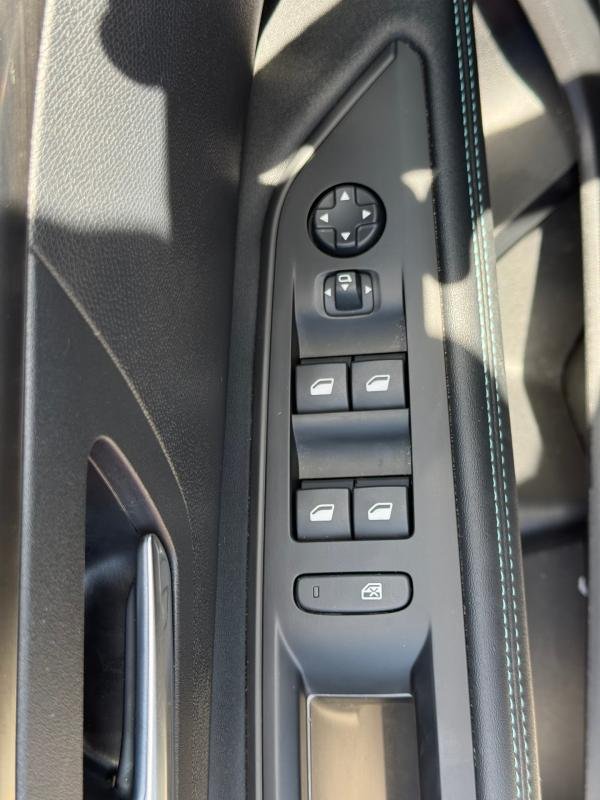 Peugeot 3008 - Photo 10