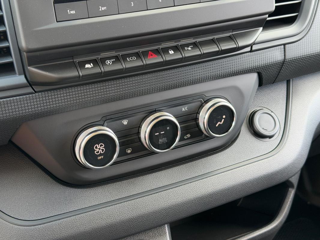 Renault Trafic - Photo 11