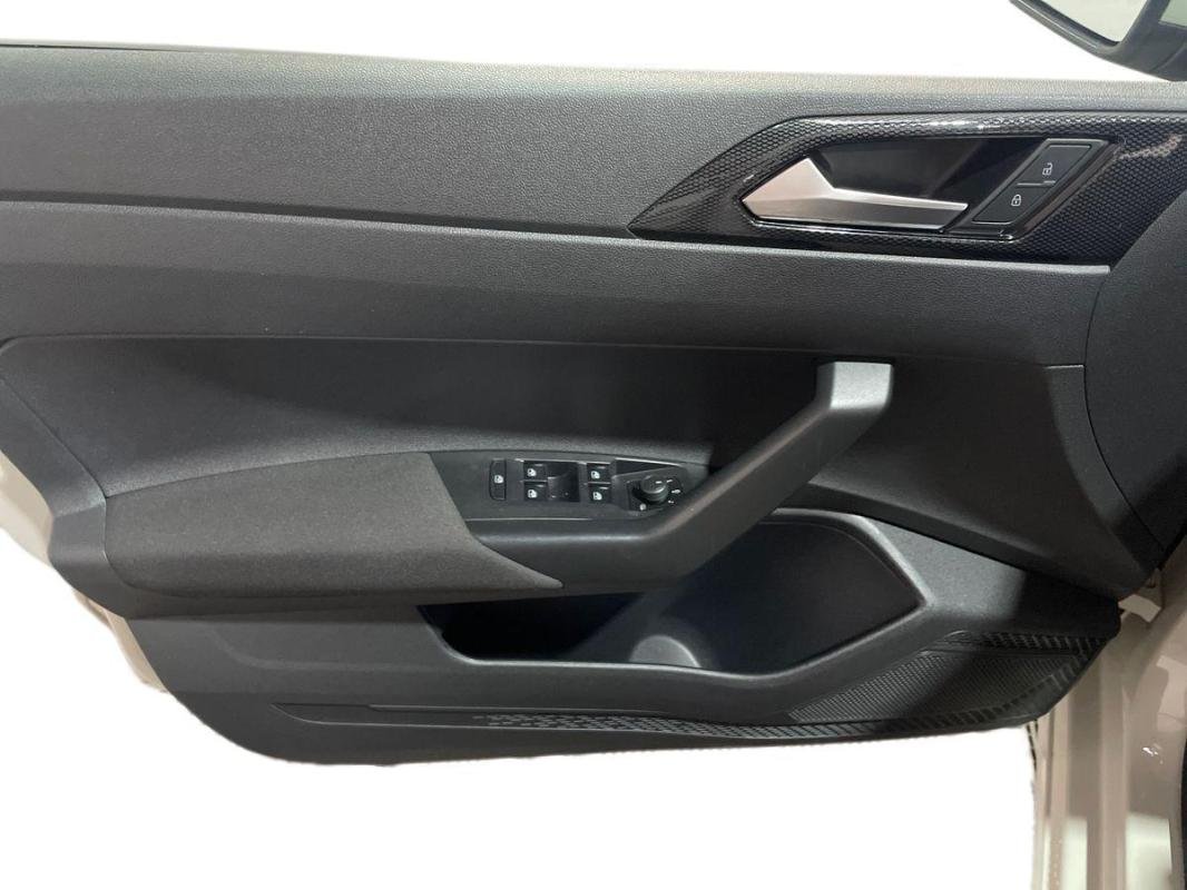 Volkswagen Polo - Photo 15