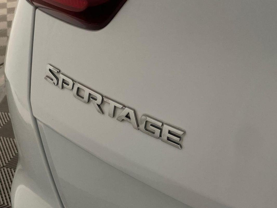 Kia Sportage - Photo 16