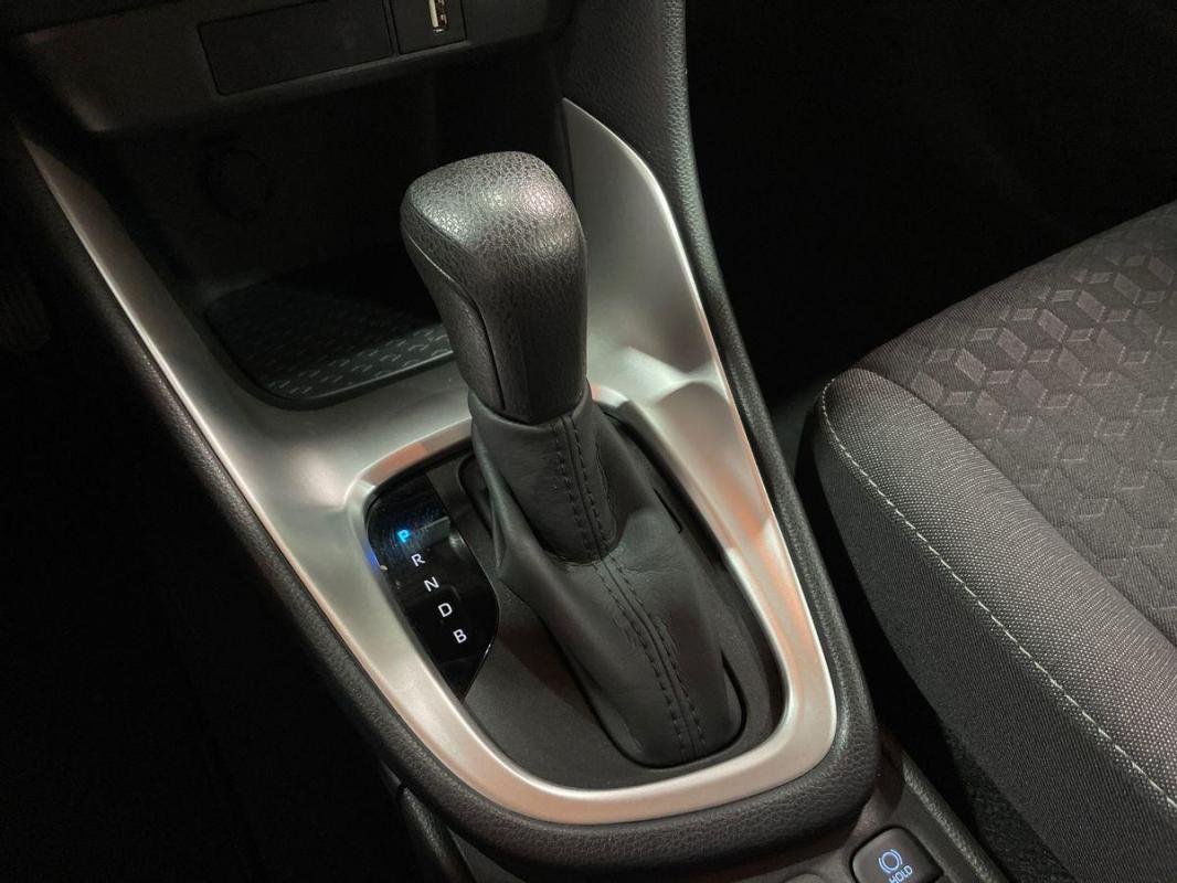 Toyota Yaris - Photo 11