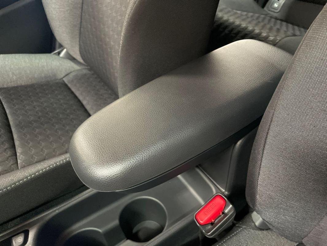 Toyota Yaris - Photo 12