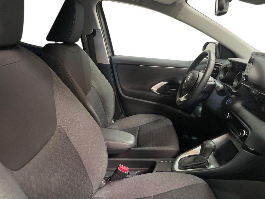 Toyota Yaris - Photo 13