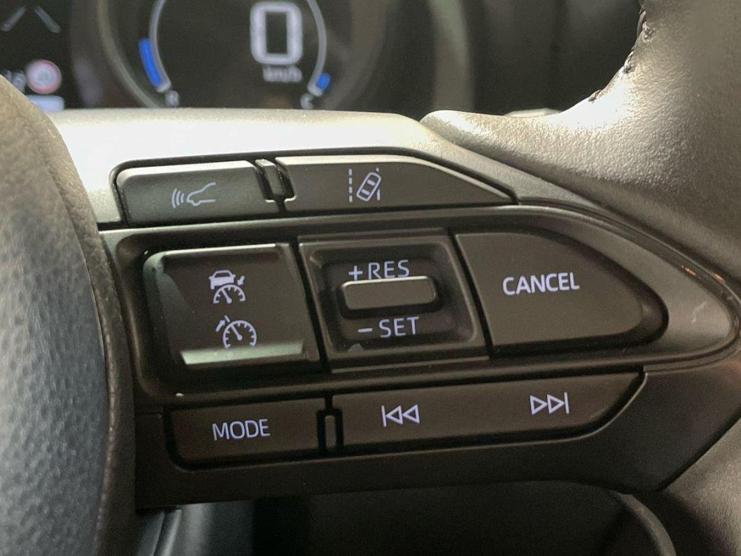 Toyota Yaris - Photo 21