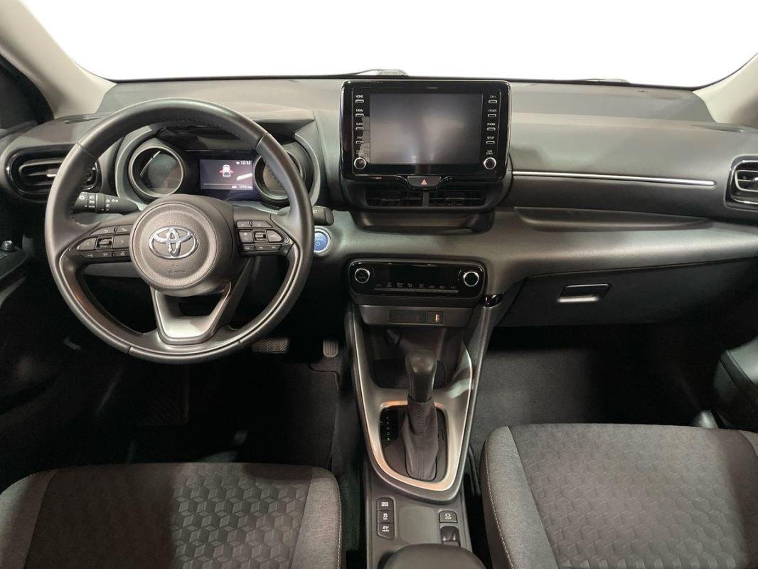 Toyota Yaris - Photo 8