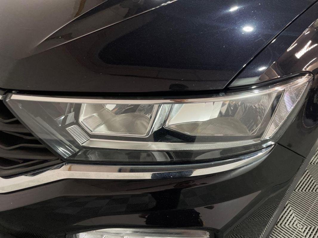 Volkswagen T-Roc - Photo 25