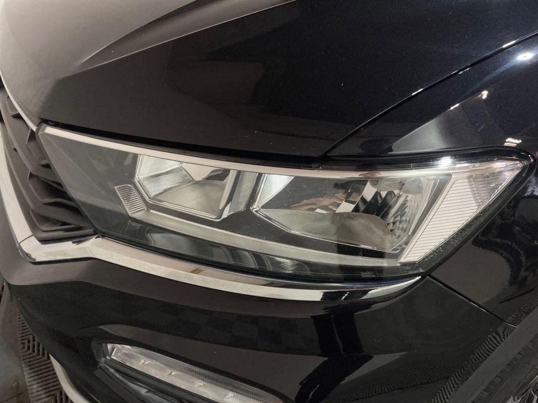 Volkswagen T-Roc - Photo 26
