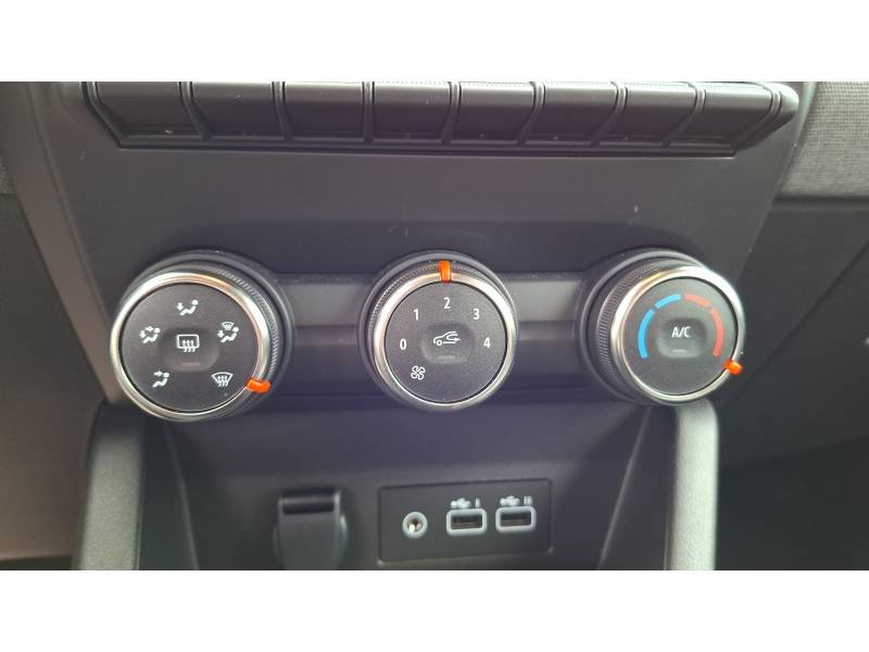 Renault Clio - Photo 13