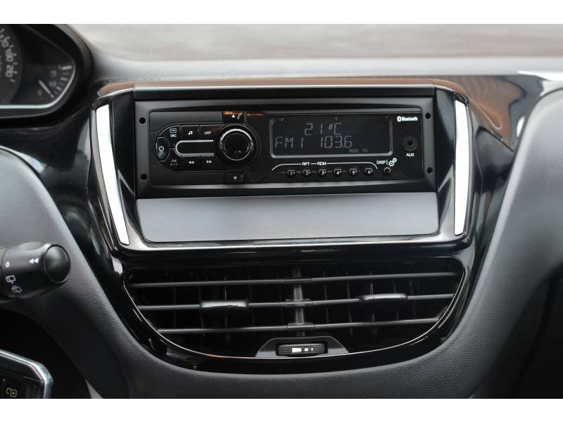 Peugeot 208 - Photo 16