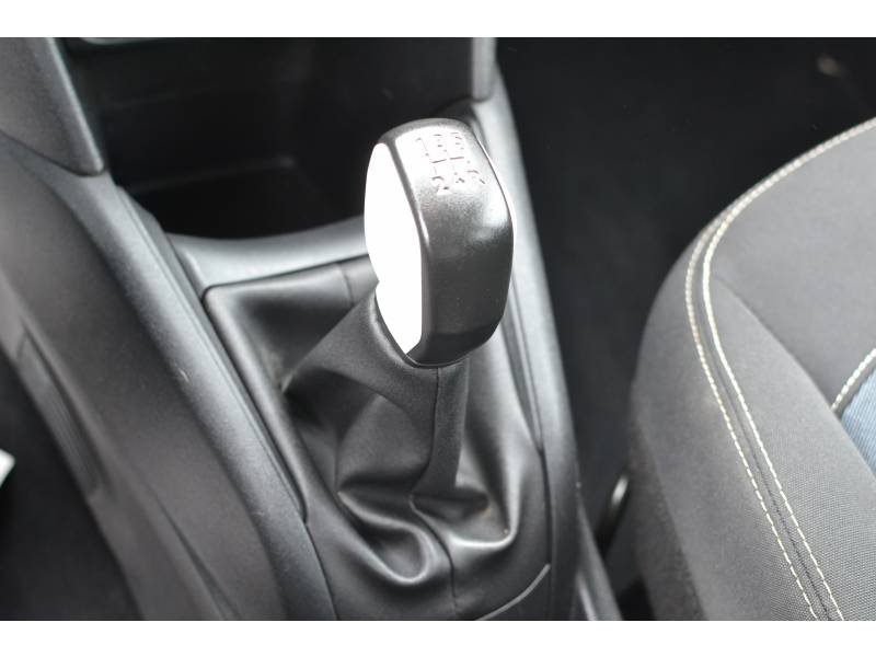 Peugeot 208 - Photo 18