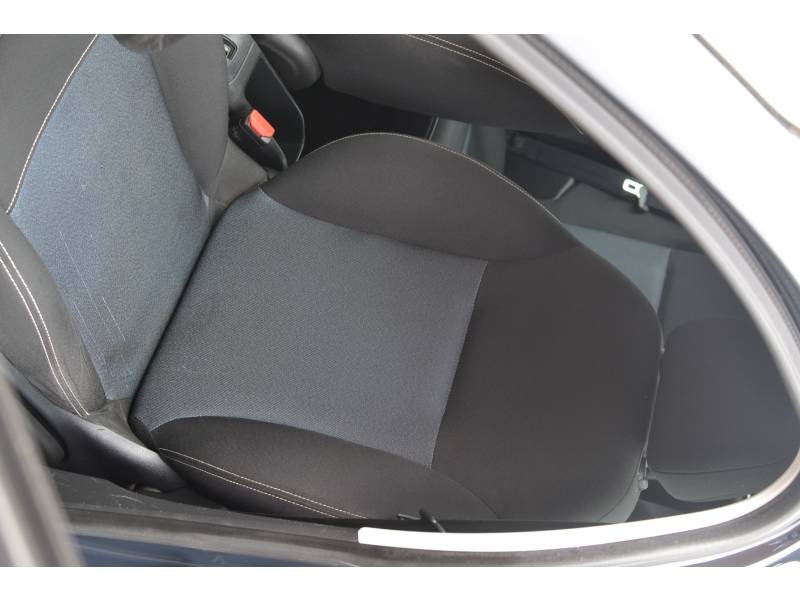 Peugeot 208 - Photo 22
