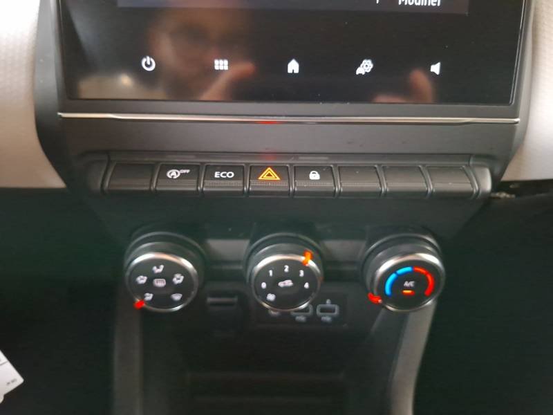 Renault Clio - Photo 27