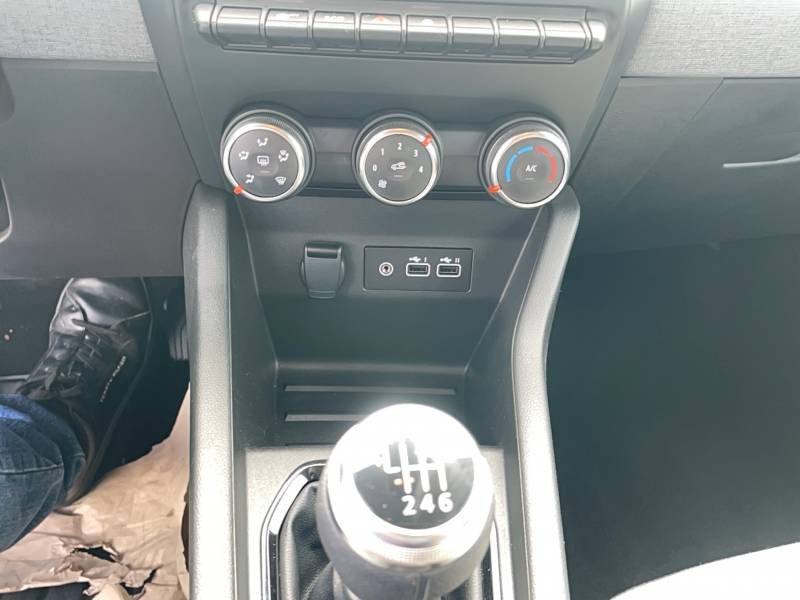 Renault Clio - Photo 32