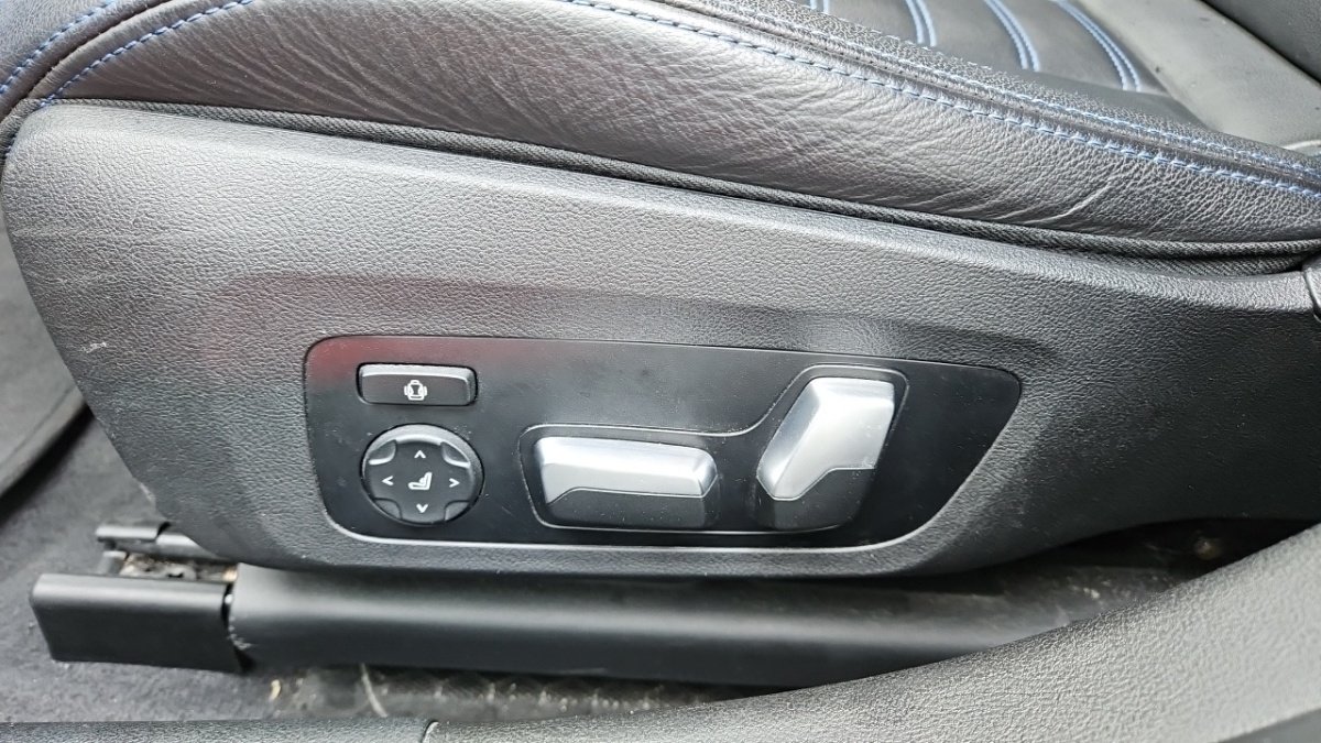 BMW Série 3 - Photo 27