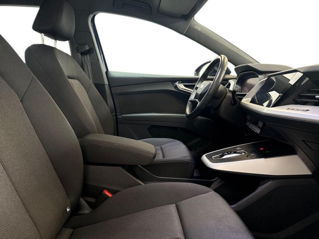 Audi Q4 e-tron - Photo 13