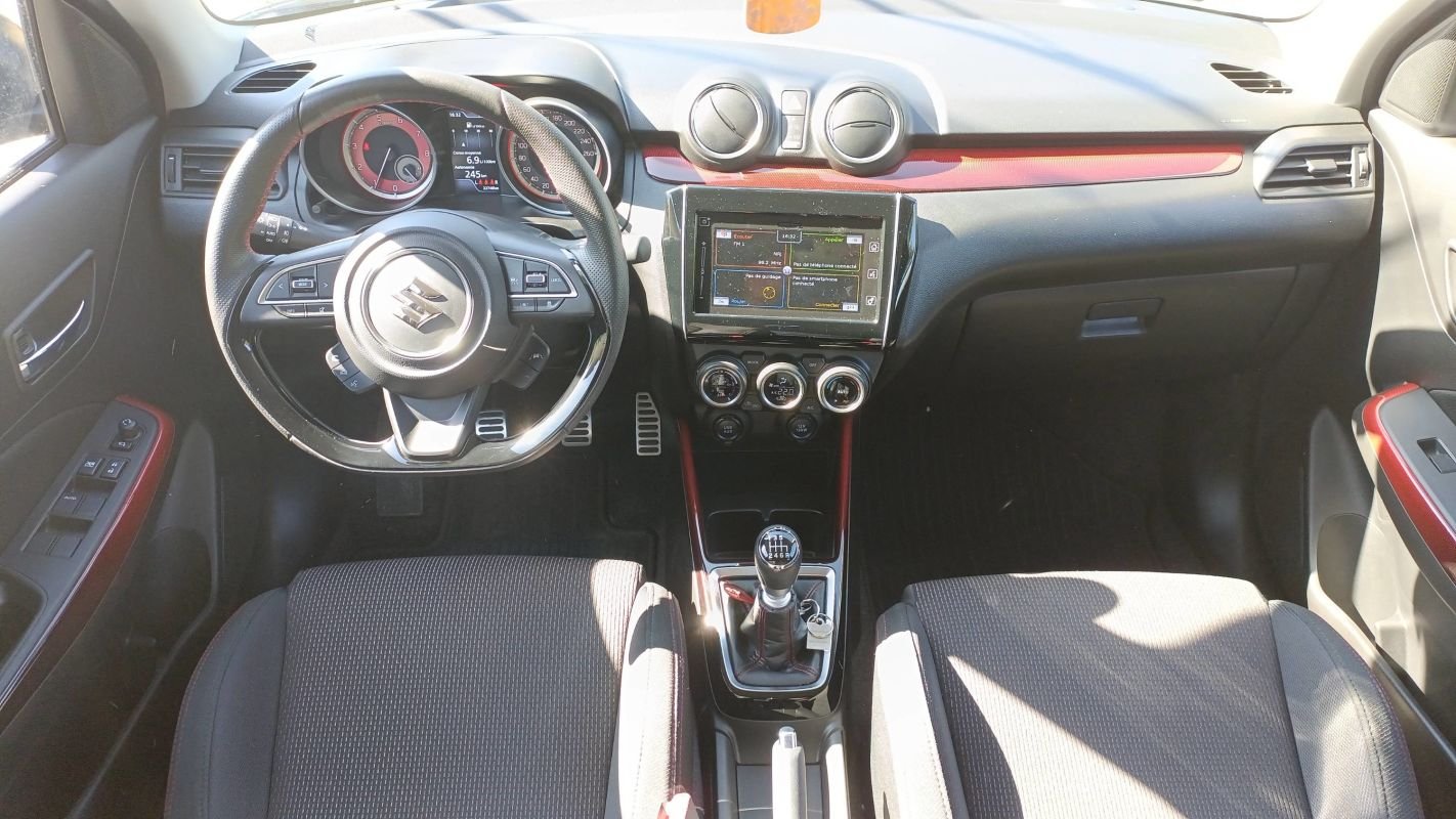 Suzuki Swift - Photo 11