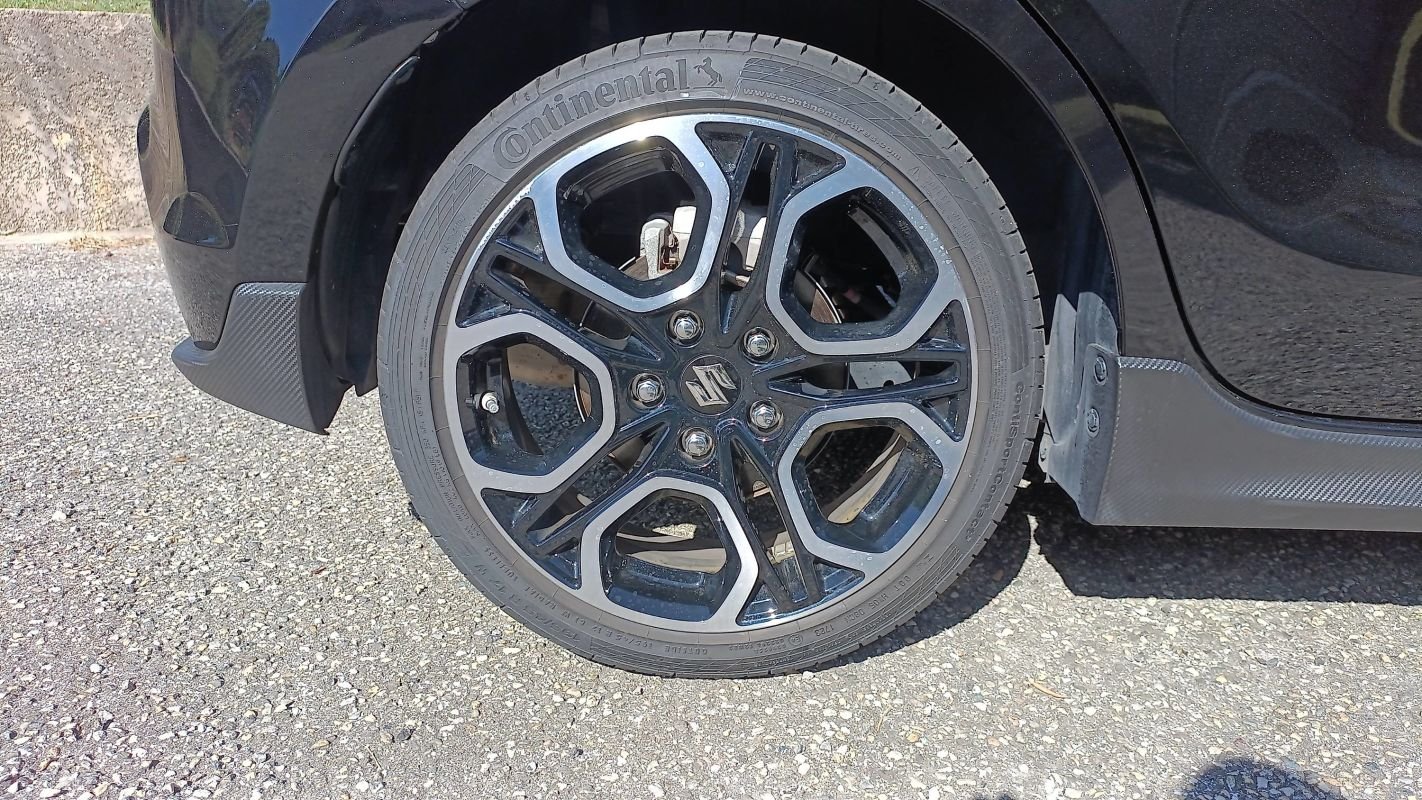 Suzuki Swift - Photo 16