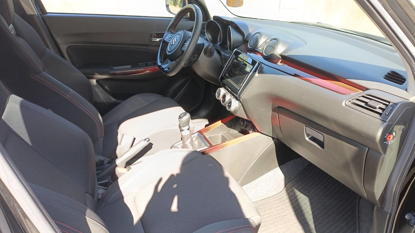 Suzuki Swift - Photo 10