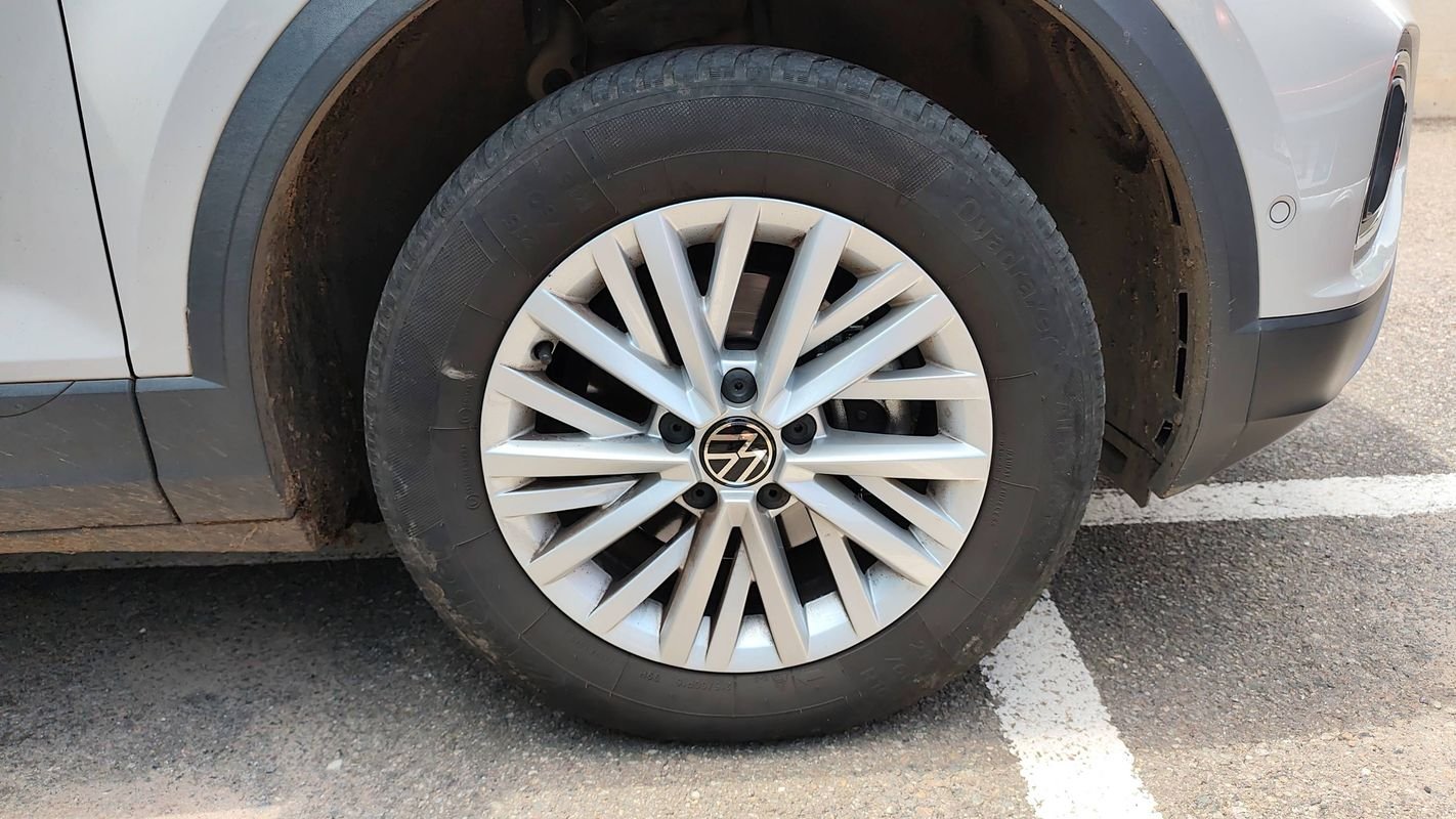 Volkswagen T-Roc - Photo 17