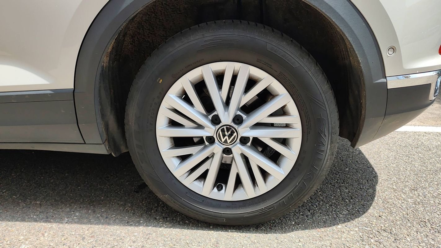 Volkswagen T-Roc - Photo 19