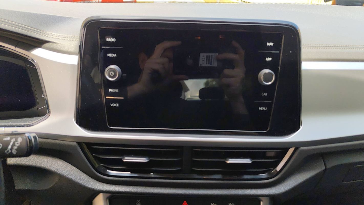 Volkswagen T-Roc - Photo 23