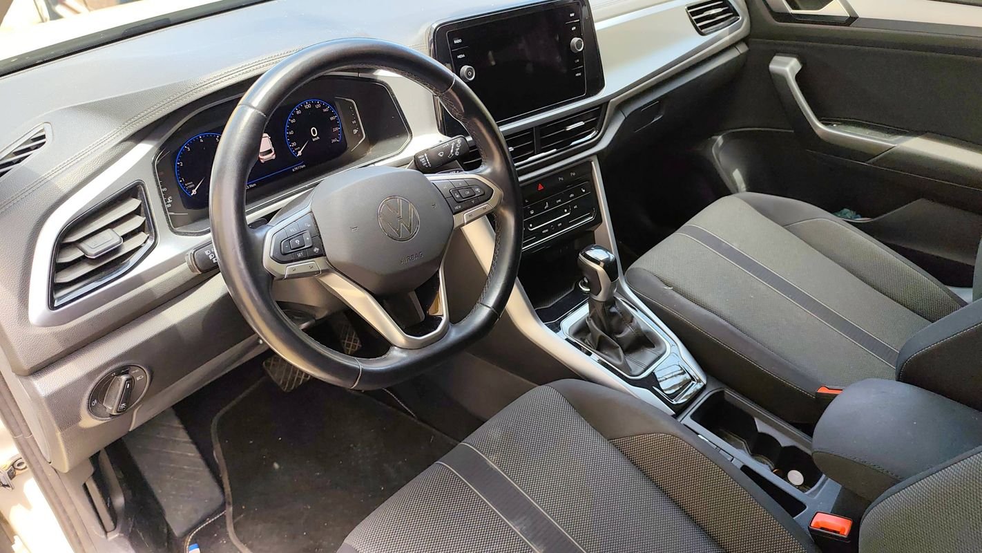 Volkswagen T-Roc - Photo 8